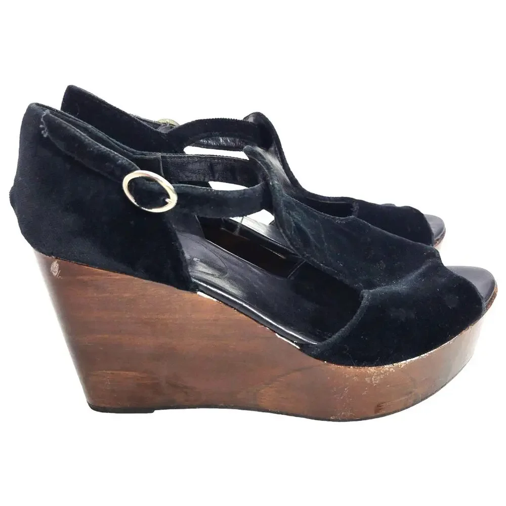 Bettye Muller Heel Wedge Black Velvet Platform Wood T Strap Peep Toe Chunky 9.5